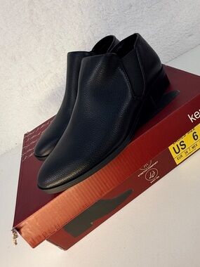 Kensie Sammy Black Ankle Boots Womens Size 6 Slip On shoe